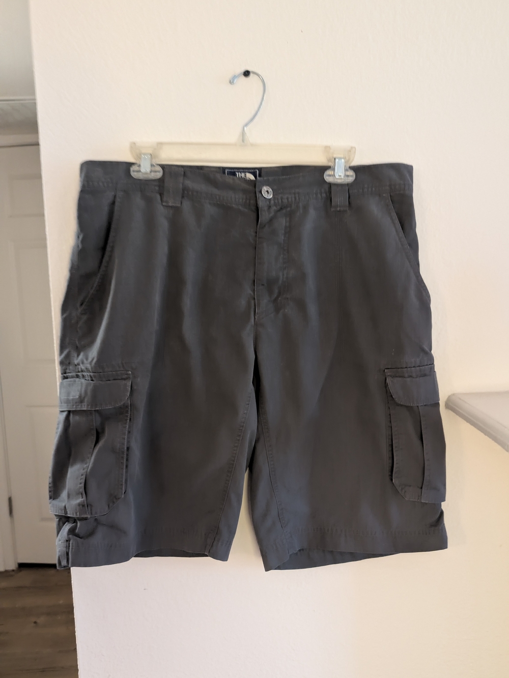 The North Face Men's Gray Cargo Shorts